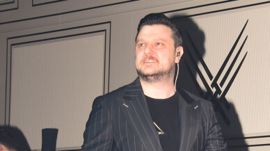 Ekin Uzunlar'dan Yeni Şarkı Müjdesi