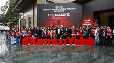 4. Kırmızı Yelek Uluslararası Gönüllülük Ödülleri Sahiplerini Buldu