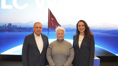 LC Waikiki Global Arenadaki 15. Yılını Kutluyor