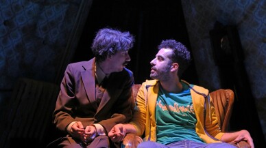 Şehrin tiyatrosu Uçurtmanın Kuyruğu oynunuyla Küçükçekmece'de