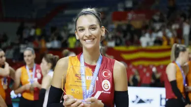 Alexia Carutasu kimdir, nereli, kaç yaşında, boyu, kilosu, sevgilisi var mı? Hangi takımda forma giyiyor?