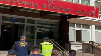 13 Yıl kaçtı, Kemalpaşa’da yakalandı: Firarinin üzerinden sahte kimlik çıktı!