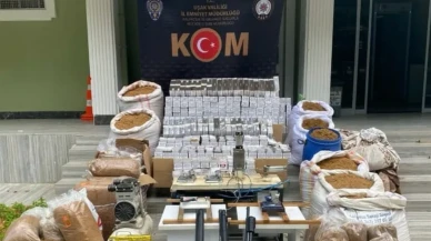 Uşak’ta kaçakçılara şafak operasyonu: Binlerce makaron ve silah ele geçirildi!