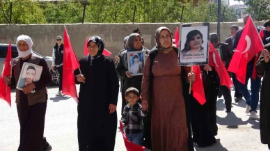 Van’da Terörsüz Türkiye Çağrısı: Evlat Nöbeti 109. Haftasında