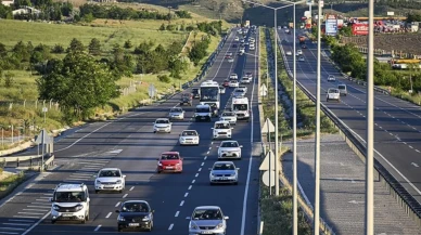 Yol çalışmaları nedeniyle bazı yollar tek şeride düştü trafik akışı değişti