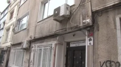 Fatih’te sokakta dehşet anları: Kadını dövdü, yerde sürükledi, O anlar kamerada!