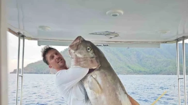 60 Kilo dev balığı yakaladılar: 25 Bin Lirayı kimsesiz çocuklara bağışladılar!