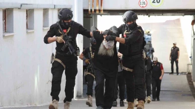 Sözde emirin savunması 'pes' dedirtti: 'Yaşlandım artık işim yok'