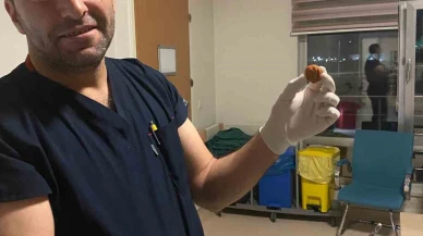 Ağrı’da yuttuğu ceviz yemek borusundan çıkarıldı