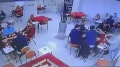 Depreme okey oynarken yakalandılar