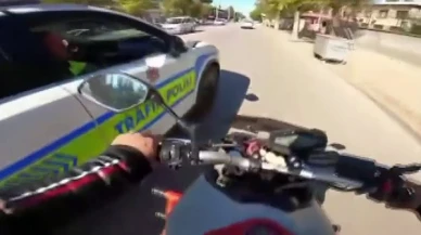Gaziantep’te nefes kesen kovalamaca: Motosikletliyi polis çarpıp durdurdu!
