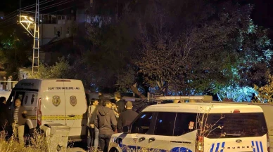 Karı koca cami çıkışında evlerinin önünde öldürüldü