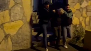 Havladığı için aracını köpeğin üzerine sürdü, görüntüler yürek burktu!