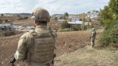 Komşusunu öldüren firari jandarmaya ateşle karşılık verdi, yaralı şekilde yakalandı