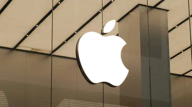 iPhone devinde tarihi değişiklik: Yeni CEO için kritik isim öne çıktı!