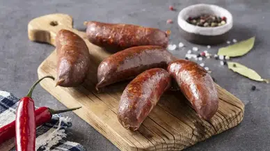 Taklit ve tağşiş listesi açıklandı: Afyon’daki ünlü sucuk markalarında şaşırtan bulgular