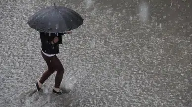 İzmir’de hava ters köşe yapıyor: Sağanak gün sayımına başladı!