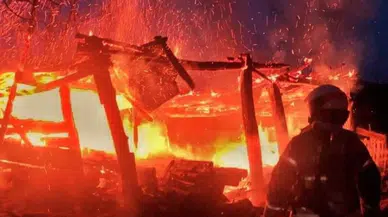 Kırsalda alev alarmı: Alevler son anda durdu