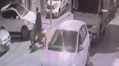 İstanbul’un ortasında motosikletler bir bir yok oldu… O anlar güvenlik kamerasında!