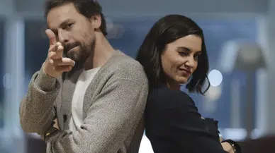 Gala değil, adeta film sahnesi... Hande Erçel ve Metin Akdülger’in büyüleyici uyumu!