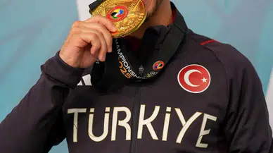 Karate tarihine geçti: Şamdan altın madalyayı kaptı!