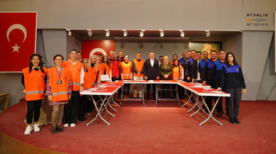 Afetlere karşı güçlü Ayvalık: Eğitim programında sertifika töreni!