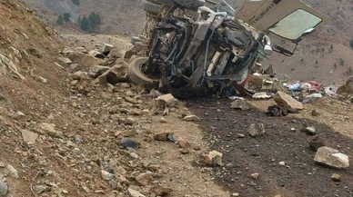 Kayseri Yahyalı’da korkutan kaza! Beton mikseri uçuruma sürüklendi