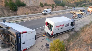 Bilecik’te 4 aracın karıştığı zincirleme kazada 3 kişi yaralandı