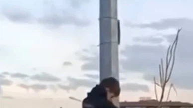 Küçük yüreklerden büyük sevgisi: Bayrak yeniden gururla dalgalandı!