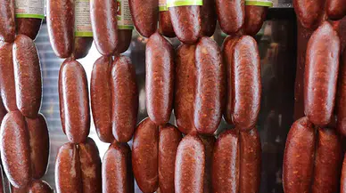 Sucuğu, peyniri, ketçabı zehir saçıyordu: Hatay’da denetim alarmı!