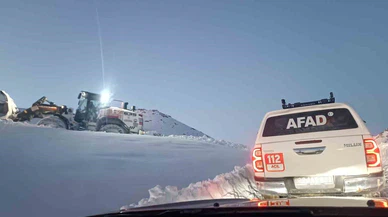Karla kaplı yaylada zorlu operasyon... Mahsur sürü için üç günlük nefes kesici mücadele!