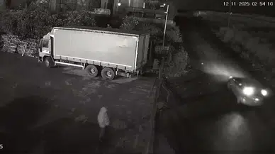 Tetikçi ucuz, hasar büyük! Kurşun yağmuru anbean kamerada...