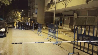 Kartal’da 4 katlı binada çatlak paniği: Kolonlar hasar gördü, bina boşaltıldı!
