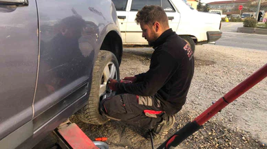 Kış lastiği takmayanlar için alarm çalıyor... Düşen sıcaklık güvenliği ciddi şekilde etkiliyor!
