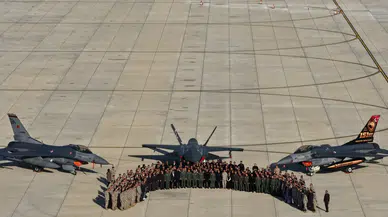 Bayraktar KIZILELMA tarihe geçti: Jet hedefi vurup gökyüzünü salladı!