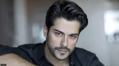 Burak Özçivit’in kariyerinde bir ilk!