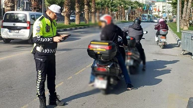 Motosiklet sürücülerine ceza yağdı! O kuralı ihlal edenler yandı...