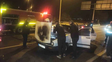 Kırmızı ışıkta durdu, bir anda alev aldı... O anlar görenleri şoke etti!