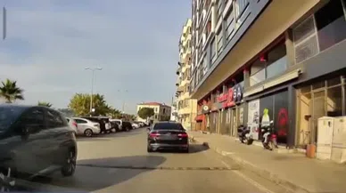 Drift şovu pahalıya patladı! Kaldırım değil ralli pisti sandı o anlar kamerada...