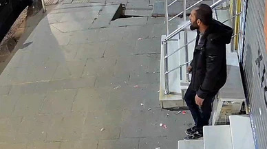 Saldırı öncesi pusuda bekledi... O anlar güvenlik kameralarına yakalandı!