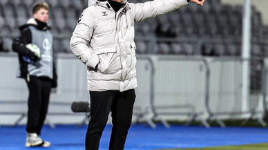 Samsunspor’un teknik direktörü Reis’ten takıma net mesaj: 'Dar kadro, zor yolculuk, bahane yok'