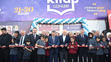 Trabzon’da kitap rüzgârı: Açılıştaki yoğunluk şaşırttı.