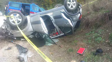 Akyazı’daki kazada acı büyüdü: Bir aile iki canını kaybetti!