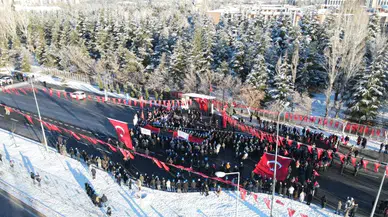 Kayseri şehitleri saldırının yaşandığı durakta anıldı