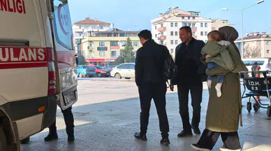 Yerde bulduğu fıstık az daha can alıyordu: Bursa'daki minik hastanelik oldu!