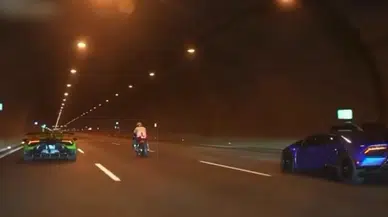 Sosyal medya ele verdi! Otoyolda yarışan sürücüler yakalandı