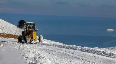 Eksi derecelerde büyük mücadele! O yollar tek tek açılıyor