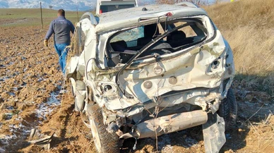 Amasya’da can pazarı: Otomobil ile SUV çarpıştı 8 kişi hastanelik oldu!