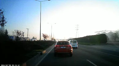 Bolu’da makas dehşeti: Araç içi kamera kazayı anbean kaydetti!