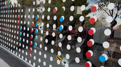 Bursa'da gece yarısı dehşeti: Pizzacıya motosiklet üzerinden kurşunlu baskın!